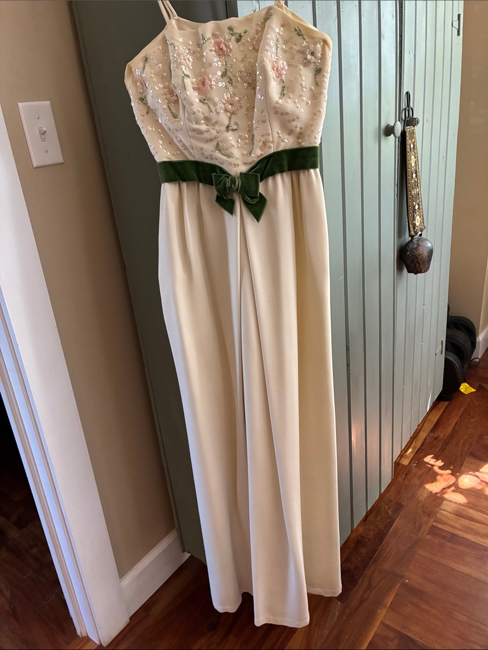 1950,s Cream Embellished Spaghetti-Strap Dress with Green Velvet Belt